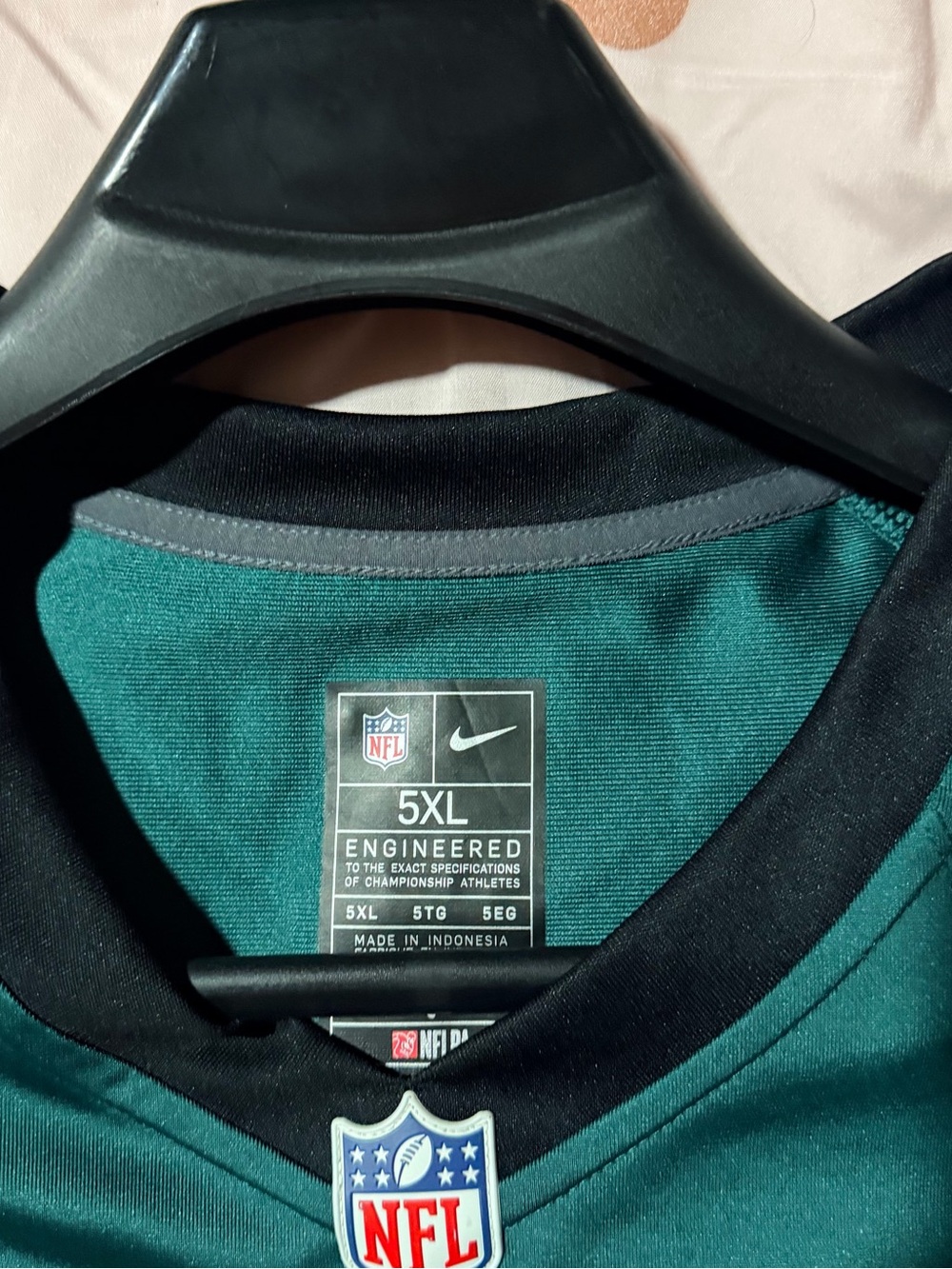 Authentic NFL Philadelphia Eagles Jersey - Picture 7 of 7